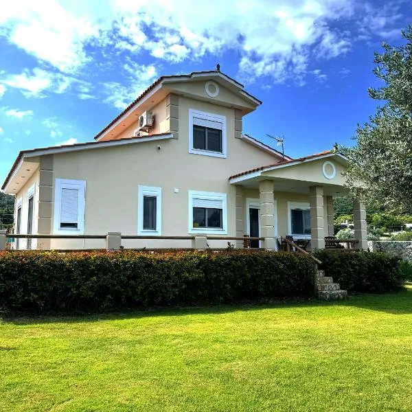 Family villa โรงแรมในเมกาโลโครี