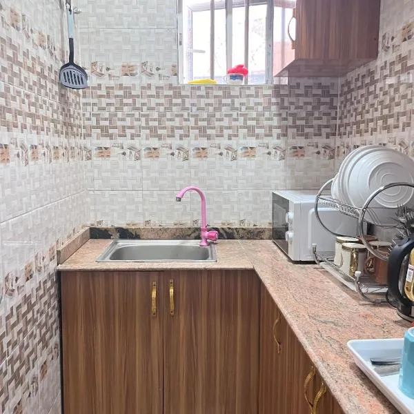 LN Apartment, hotell i Kano