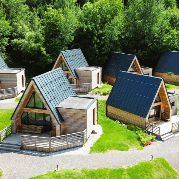 Mountains & Lakes - Chaletdorf & Appartements, hotel in Villach