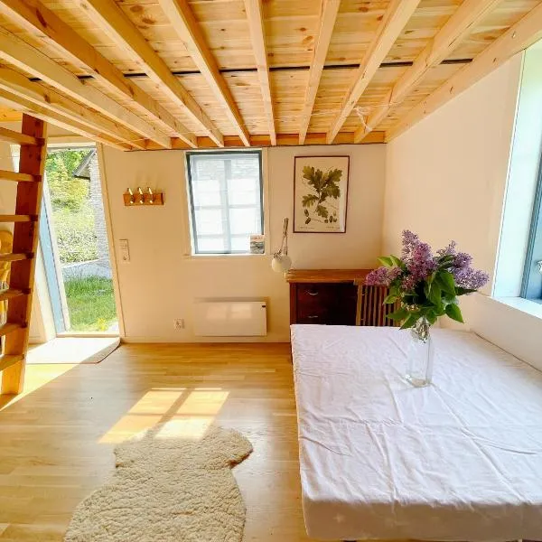 Cozy guest house in Lummelunda next to caves & sea, hotel en Visby