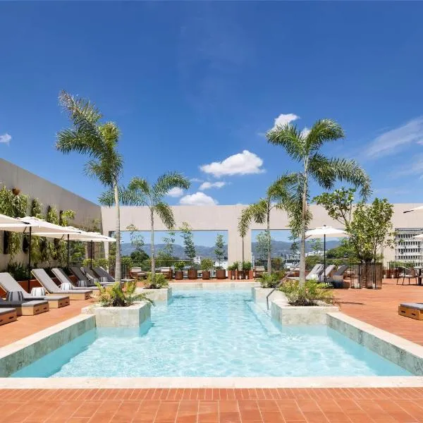 Hotel Santiago, Curio Collection By Hilton, hotel v destinaci Santiago de los Caballeros