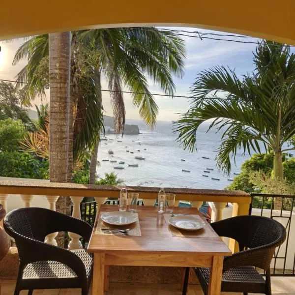 Studio apartment with ocean views and pool, hotel en Puerto Galera