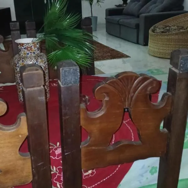 CASA DUPLEX EM PENEDO 4 SUÍTES,FINS DE SEMANA e FERIADOS, hotel en Itatiaia