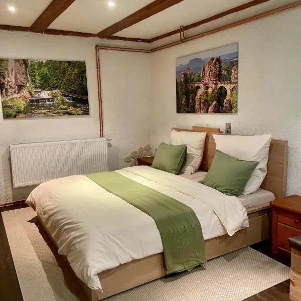 Ferienhaus-Elisabeth Bungalow-Tom Bungalow-Peter, hotel en Reinhardtsdorf