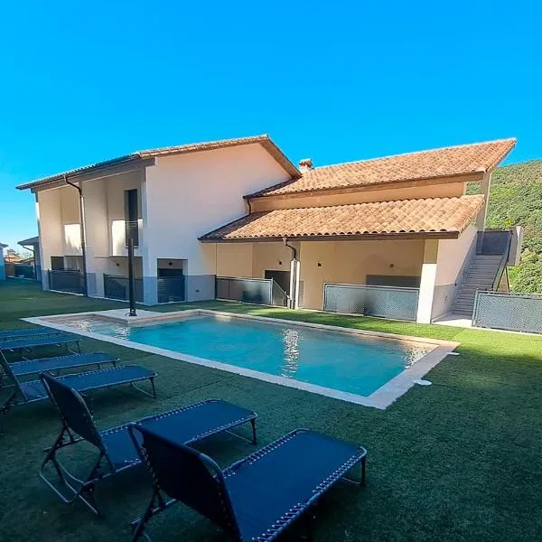Apartamento La Monina CUEVAS DEL VALLE, hotel in Cuevas del Valle