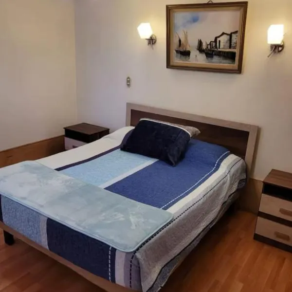 Económicas Habitaciones Privadas Cerca de Playa, hotel in Arica