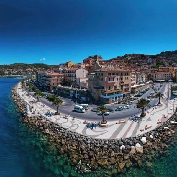 Ne parliamo Stasera, ξενοδοχείο σε Porto Santo Stefano