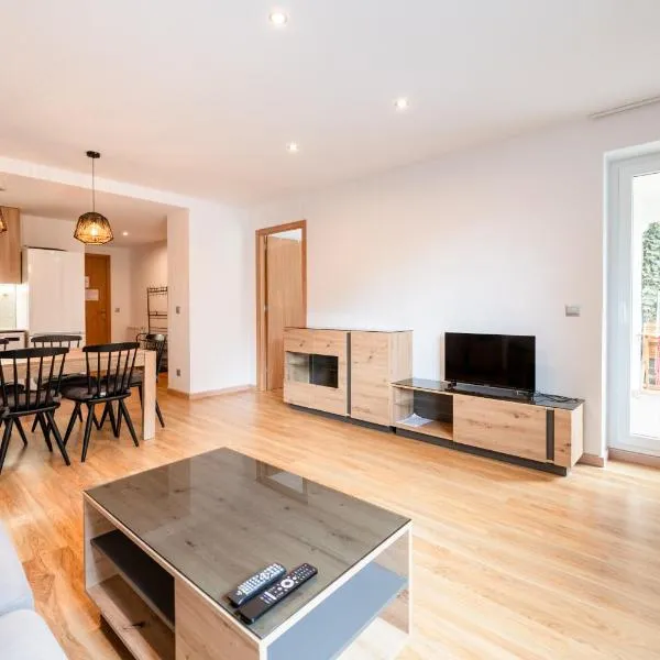 Barthe Holidays I Acogedor apartamento en Arinsal 6PAX a pie de pistas I Balcón con vistas y parking I Madness, ξενοδοχείο σε Arinsal