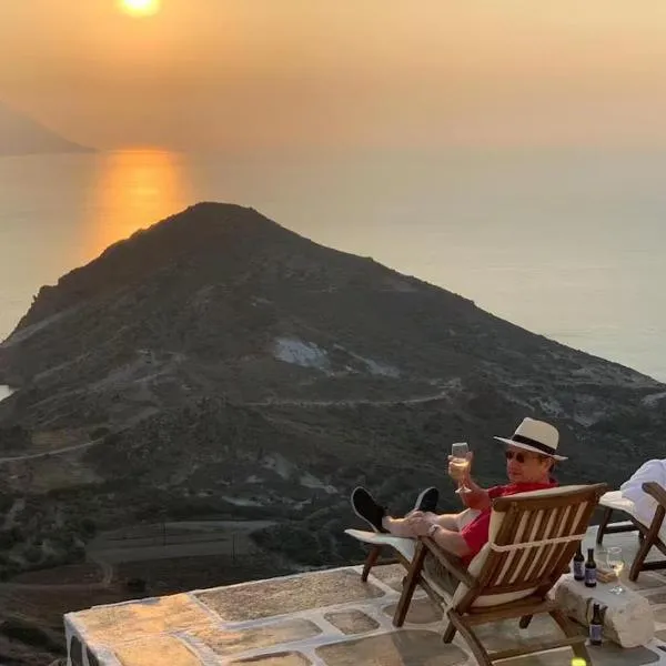 18th Century Traditional Sunset House - Castrum Traditional Suites, hotel en Plaka