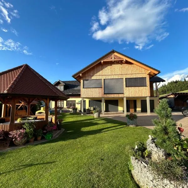 Urlaub am Bauernhof Familie Rößler vlg. Spor, hotel di Pöls