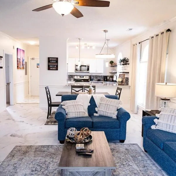 Gorgeous Condo on Golf Course Near Broadway, hotel in Myrtle Beach