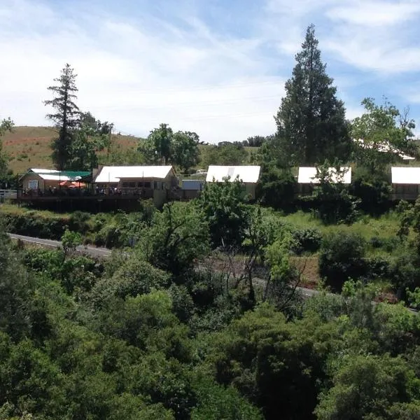 Priest Station Cafe & Cabins, hotel in Groveland