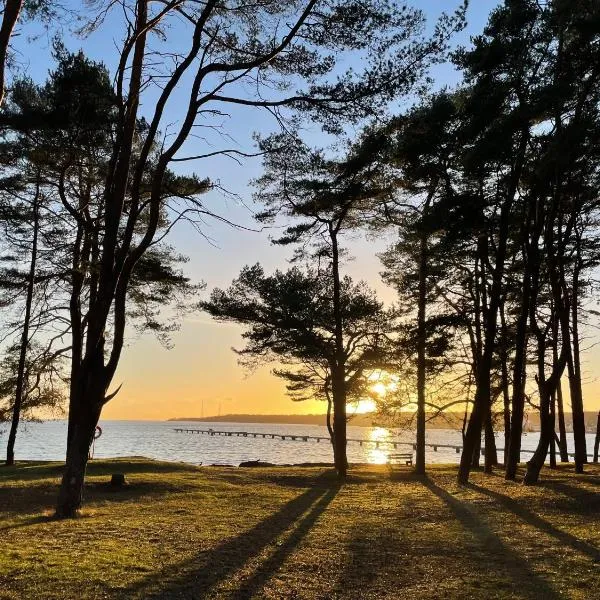 Hälleviks Strandstugor, hotel in Sölvesborg