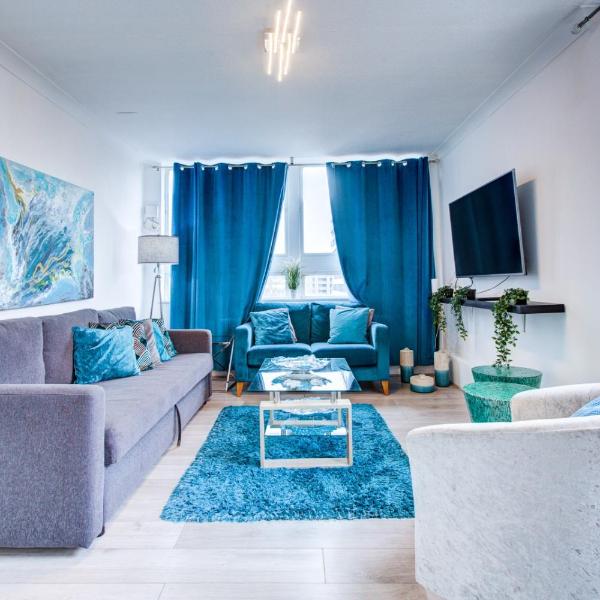 Modern, Family-Friendly Apartment by Hyde Park & Museums, London