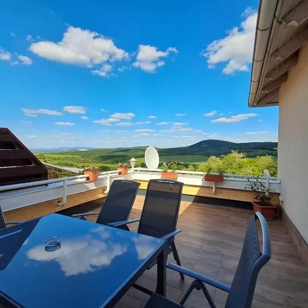 Sunrise Apartman Dunaszentmiklós, hotel en Dunaszentmiklós