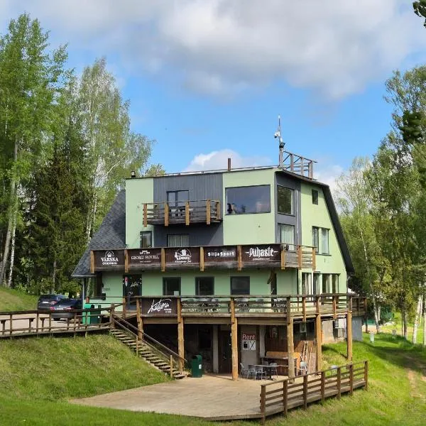 Kütioru puhkekeskus, hotel di Koloreino