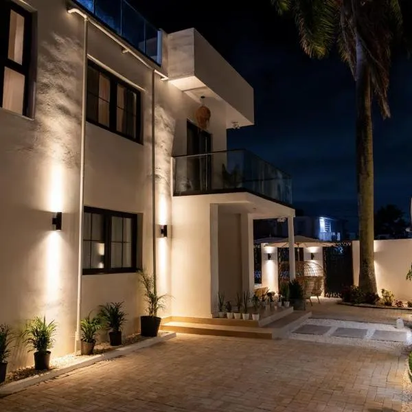 Couples Suites at Ocean Park Beach Club, hotel in San Juan