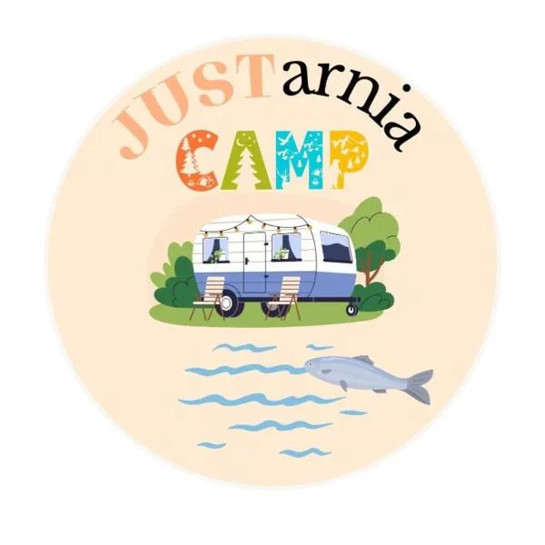 JustarniaCamp Przyczepa 5 osobowa, hotel em Jastarnia