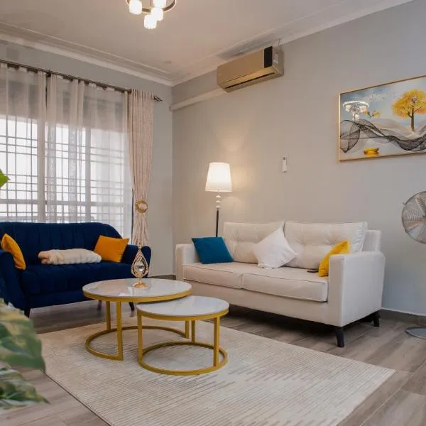 Luxury 2BR Apartment with AC, Wi Fi, Backup Power Ideal for Families , Bukoto, hotel v destinaci Kampala