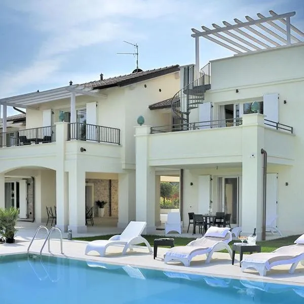 Villa Onofria, hotel in Sirmione