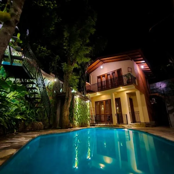 Sooriya Resort Kandy，位于Gurudeniya的酒店