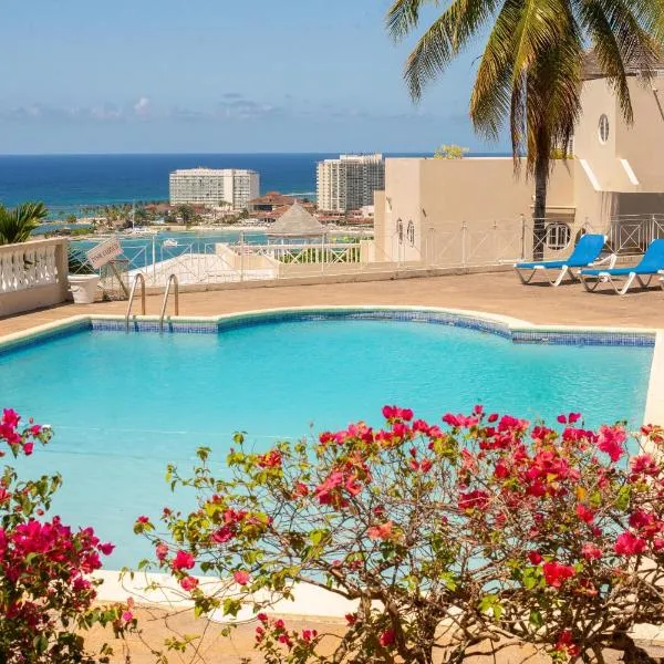 Czar's Citadel-2 Bedroom Apt 23E at Columbus Heights Ocho Rios, готель у місті Очо-Ріос
