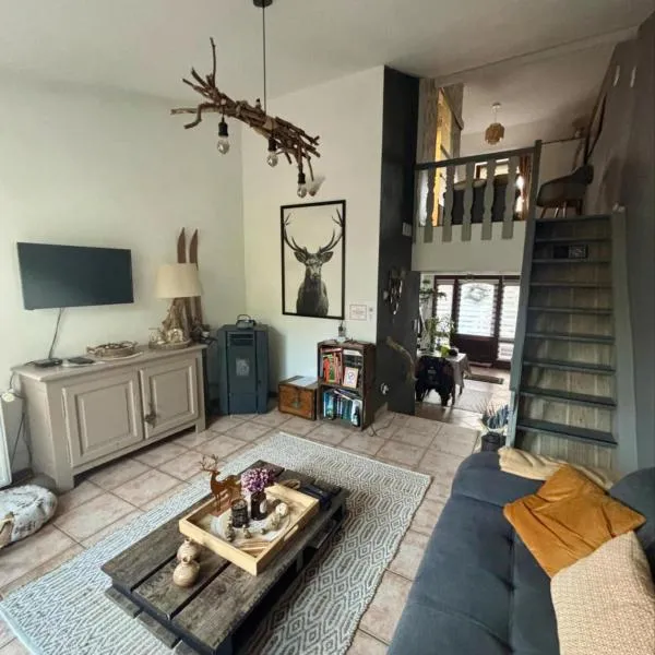 Chez Seb & Lulu, studio d'hôtes、ヌシャトーのホテル
