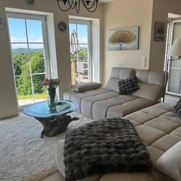 Villa Natural Paradise, hotel in Kleinfrannach