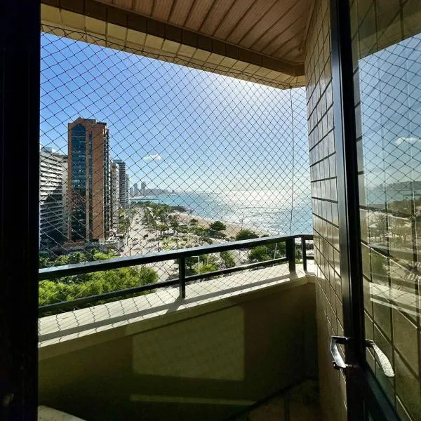951B golden beachfront 27m air tv, hotel em Fortaleza