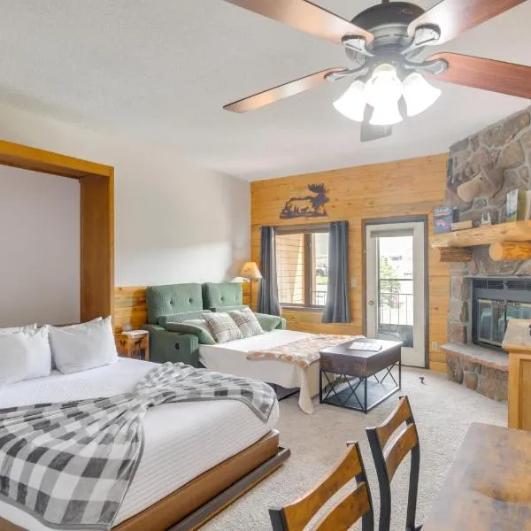 2 Mi to Granby Ranch Mtn Condo with Hot Tub!, hótel í Granby