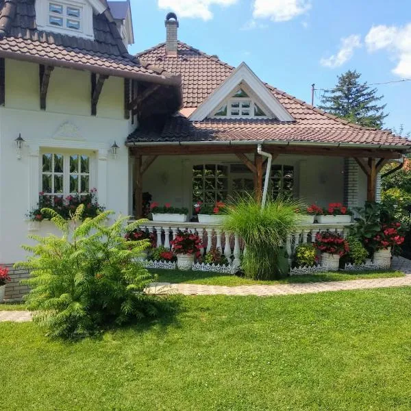 Ágnes Nyaralóház, hotel v Siofoku