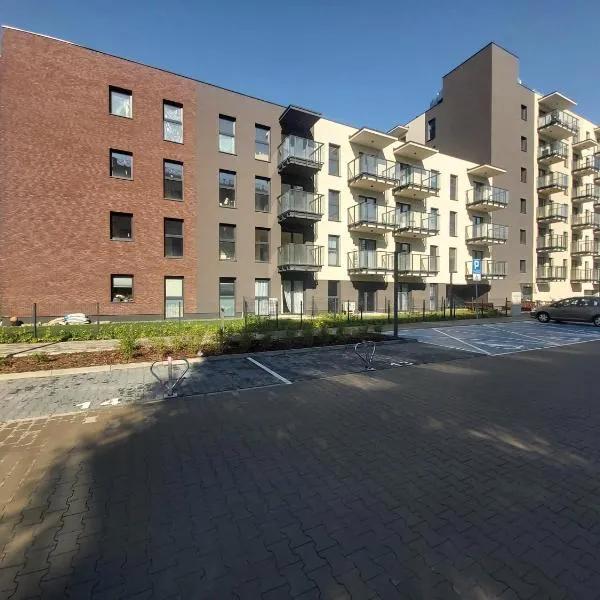 1140 Włościańska 5 - Tanie Pokoje w Apartamencie - samodzielne zameldowanie - self check in, hotel in Poznań