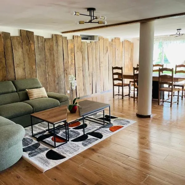 Gîte de la Prairie de Thalamy 4 pers, hotel in Thalamy