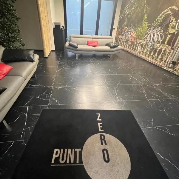 Punto Zero Lux il primo boutique concept a Reggio Emilia, hotel v destinaci Reggio Emilia