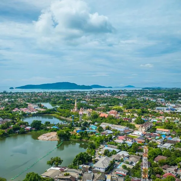 Antiya Hotel Phuket，位于普吉镇的酒店