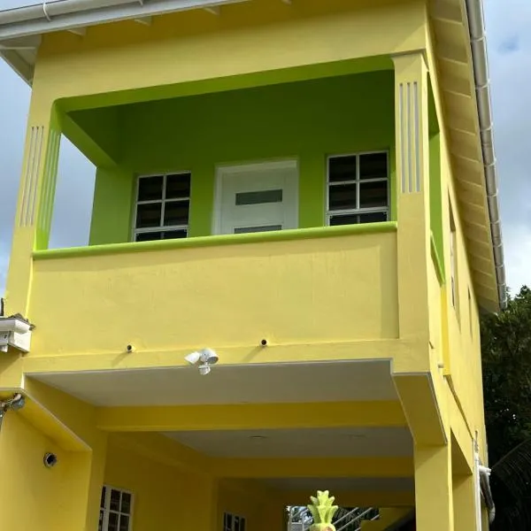 Glenmon Studio, hotel in Saint Johnʼs