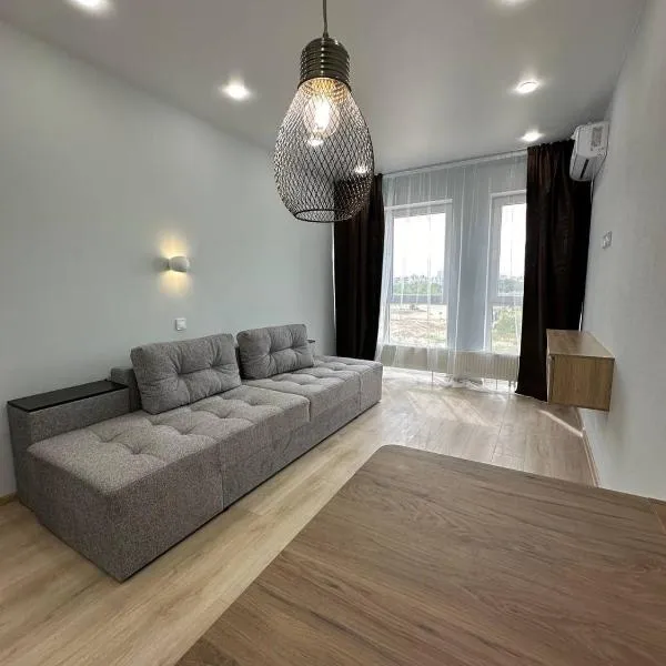 Новий комплекс з басейном та видом на Дніпро, hotel in Cherkasy
