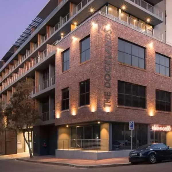 The Docklands CT, hotel in Cape Town