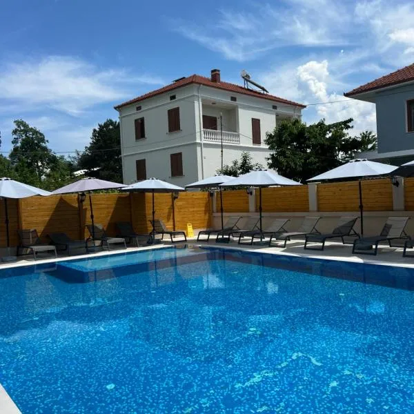 Vjollcas guesthouse, hotel in Pogradec