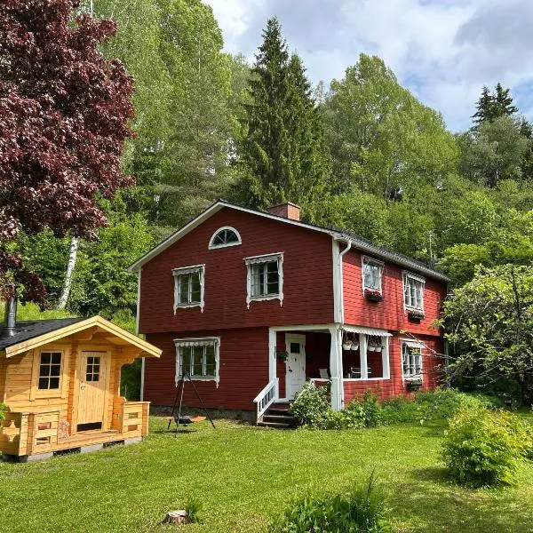Charmig villa med bastu och snabbt wifi, hotel in Långav