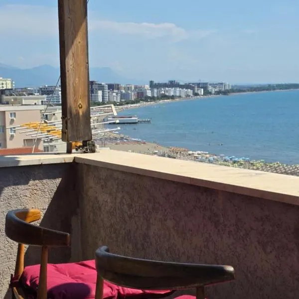 Marios apartment, hotel v destinaci Shëngjin