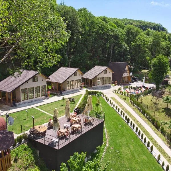 La Maria si Ioana, hotel in Curtea de Argeş