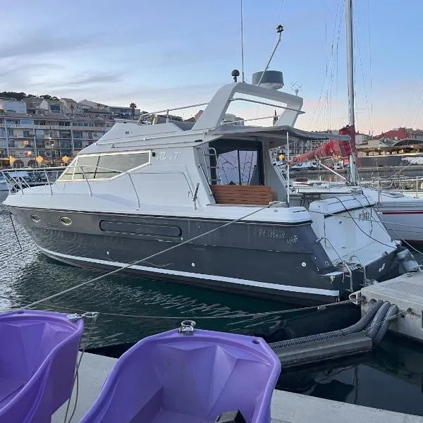 IPANEMA - JOLI BATEAU à QUAI, hotel v Sète