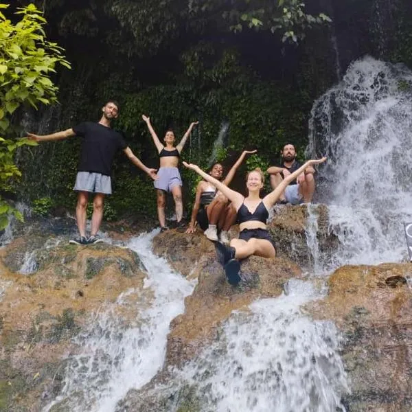 El Pacifico Hostel, hotel in Juayúa