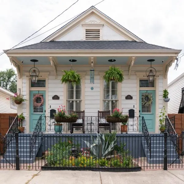 Luxury Historic Shotgun Home in Lower Garden District, Hotel in New Orleans