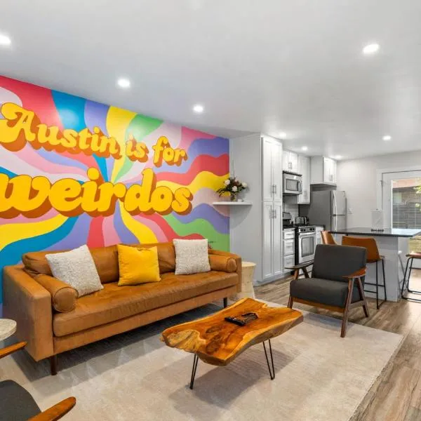 Groovy Townhouse near SoCo, hotel v destinácii Austin