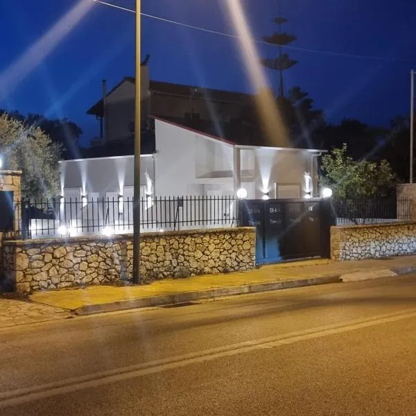 SmallHouseLefkada ΘΕΜΑ,位于雷夫卡达镇的酒店