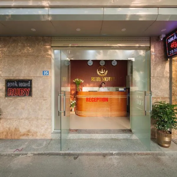 Ruby MOTEL, hotel v Hanoji