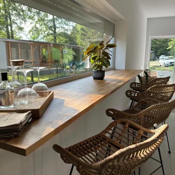 Two Tangerines, hôtel à Milicz