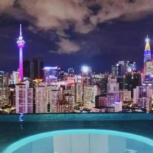 1BR condo with Amazing KLCC View & Infinity Pool at Lalaport Bukit Bintang, hotel in Kuala Lumpur